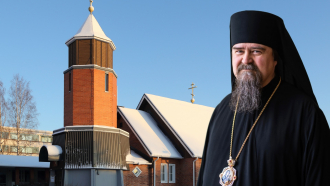 Pyhän Kolminaisuuden katedraali Oulussa 2019 ja piispa Sergei