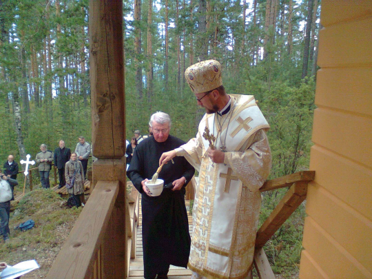 Konevitsalaisen Jumalanäidin tsasounan vihkiminen Ilkossaaressa 2011