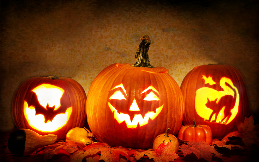 Kurpitsalyhtyjä halloween-iltana