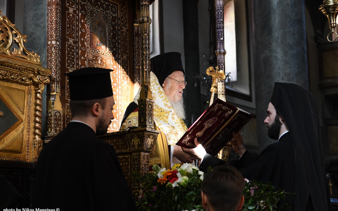 Patriarkka Bartolomeos saarnaa kirkossa