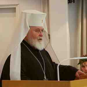 Arkkipiispa Leo puhuu kirkolliskokouksessa 2023 