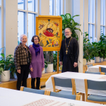 Joulumaa-ruokailun Katja Kanninen,, kanttori Minna Bovellan-Järvinen ja isä Marko Mäkinen