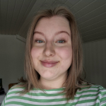 Bloggaaja Noora Särkkä lähikuvassa