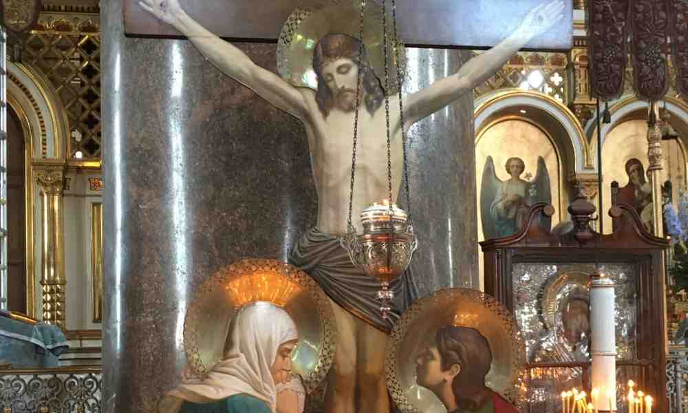Kristus ja Golgatan risti Uspenskin katedraalissa