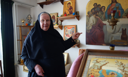 Nunna Elisabet esittelee ikonejaan 2024