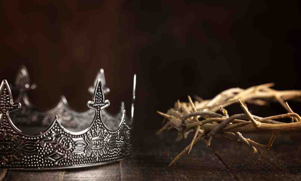 Orjantappurakruunu ja Kristuksen kuninkaan kruunu