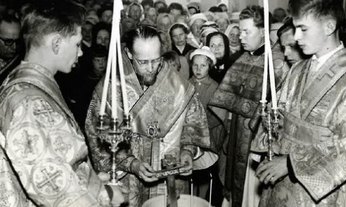 Ortodoksisessa kirkossa toimitetaan kirkon pyhitystä