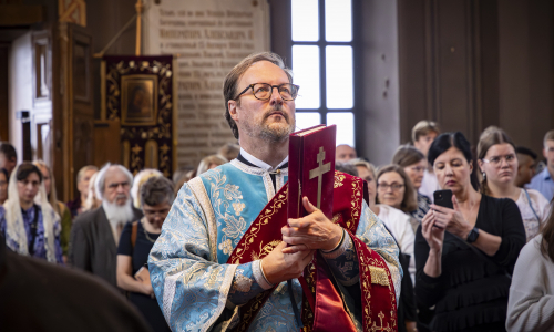 juha-lampinen-patriarkaalisessa-liturgiassa-2023